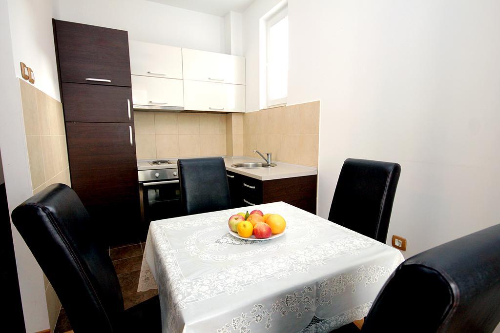 Apartments Draskovic Mirista Petrovac Exterior foto