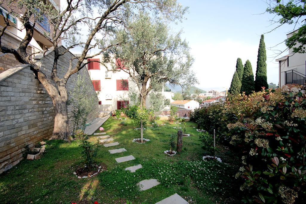 Apartments Draskovic Mirista Petrovac Exterior foto